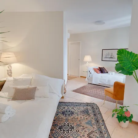 San Michele Apartment -2 Minutes To Piazza Unita City Centre Triest Exterior foto