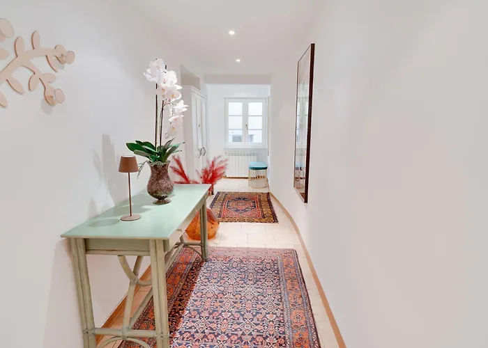 San Michele Apartment -2 Minutes To Piazza Unita City Centre