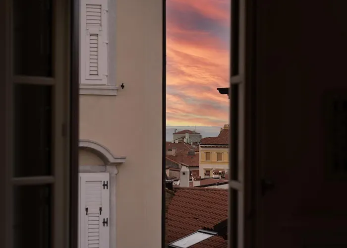 San Michele Apartment -2 Minutes To Piazza Unita City Centre